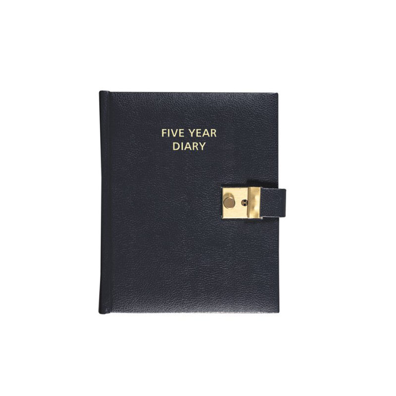 5 Year Diary: Black Cover